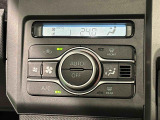 車内空調は&rdquo;AUTOエアコン&rdquo;にお任せ。運転に集中出来ますよ!