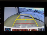 バックガイドモニターで、後方を確認しながら安心して駐車することができます。運転初心者も熟練者も必須の機能ですよ!