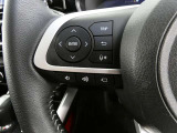 ステアリングスイッチで車両情報を切り替えて必要な情報を確認したりできます。