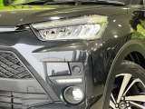 【シーケンシャルターンランプ付きLEDヘッドライト】人気の『流れるウィンカー』付きのLEDヘッドライトを装備♪高級感はもちろん、点灯時は存在感たっぷりで他車からも認識されやすく安心です。