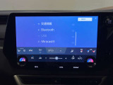G-Link契約でご利用いただけるセンター通信型のナビ機能「コネクティッドナビ」を装備。従来のナビゲーションよりもリアルタイムな情報提供を可能にしました。
