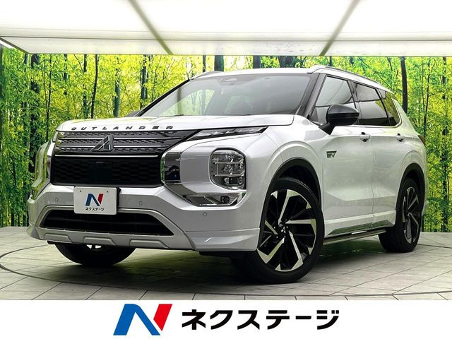アウトランダー PHEV 2.4 P 4WD 