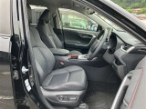 運転席・助手席です