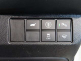 パワーバックドア装着車です。