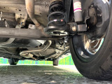 お車を安心してお乗りいただく為には、足回りの定期点検が欠かせません。サービスサポート(有償保証)では無料点検もご提供しており、安心のカーライフをお過ごしいただけるサポート体制が整っています。