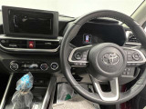 運転席廻りもご覧ください