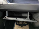 グローブボックスの収納もバッチリ
