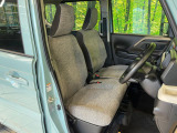 運転席シート廻りは使用感も少なく、良好な状態となっています。丁寧に使われていたことがよくわかりますね。