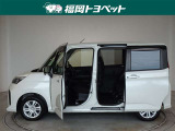 両側パワースライドドア付きだから、狭い駐車スペースなどでの 乗り降りラクラク!小さなお子さまのいるご家庭には嬉しい装備。