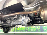 お車を安心してお乗りいただく為には、足回りの定期点検が欠かせません。サービスサポート(有償保証)では無料点検もご提供しており、安心のカーライフをお過ごしいただけるサポート体制が整っています。