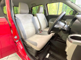 運転席シート廻りは使用感も少なく、良好な状態となっています。丁寧に使われていたことがよくわかりますね。