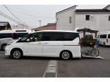 セレナ 2.0 X チェアキャブ スロープタイプ 車いす2名仕様 