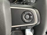 【アダプティブクルーズコントロール】長距離の運転が快適に♪設定した車速を上限に前方の車両との距離をキープ!ハンドルのスイッチで操作できるため、アクセルやブレーキでの疲れを軽減します☆