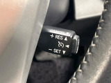 【クルーズコントロール】高速道路もラクラク走行。アクセルを離しても一定速度で走行ができ、長距離運転時の負担を軽減!加速・減速も簡単なスイッチ操作で調整できます。