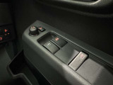 運転席から操作可能なパワーウィンドウ!
