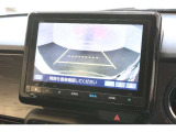 バックカメラが装備されており、後方の安全確認はもちろんのこと狭い場所での駐車や雨の日・夜間など視界の悪いコンディションでのストレスの軽減にもなります!