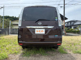 新車.中古車販売車両全て下廻り洗車、錆止め作業をやらせていただきます。