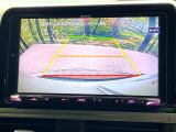 【バックカメラ】駐車時に後方がリアルタイム映像で確認できます。大型商業施設や立体駐車場での駐車時や、夜間のバック時に大活躍!運転スキルに関わらず、今や必須となった装備のひとつです!
