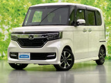 【WECARS】豊富な在庫を大画面モニターで検索可能!オプション装備や内装、タイヤの状態など細部まで御覧頂けます♪詳細はお気軽にスタッフまでお問合せ下さい。