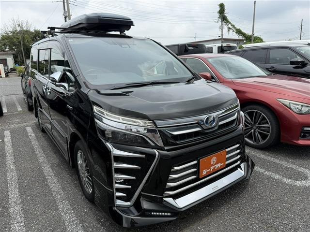 ヴォクシー 1.8 ハイブリッド ZS 煌 禁煙車 後席モニター 純正ナビ