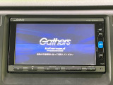 【純正ナビ】人気の純正ナビを装備しております。ナビの使いやすさはもちろん、オーディオ機能も充実!キャンプや旅行はもちろん、通勤や買い物など普段のドライブも楽しくなるはず♪