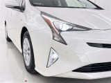 フォグランプ装着車です。暗い夜道の車両前方を明るく照らします