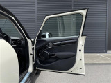 ◆全国納車可能です。納車方法及び費用につきましては、お気軽にコーディネーターまでご相談ください。遠方のご納車の際も我々がしっかりサポートさせて頂きます。お気軽にスタッフまでご相談下さい。