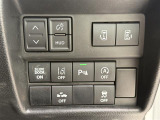 【ヘッドアップディスプレイ】 運転に必要な情報を見やすく表示。視線移動を減らし、快適なドライブをサポートしてくれる人気装備です♪