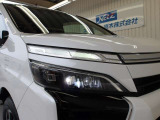 少ない消費電力でクリアな視界を確保するLEDヘッドライトです!