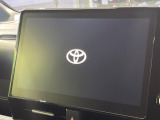 【10.5インチ ディスプレイオーディオ】大画面のディスプレイはAppleCarPlayやAndroidAutoが利用可能。大きな画面でスマホナビアプリ等が利用いただけます♪