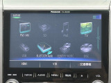 【Bluetooth】ナビゲーションと携帯電話/スマートフォンをBluetooth接続することができます。接続するとハンズフリーで使用することができるので、とても便利です。