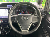 【クルーズコントロール】高速道路もラクラク走行。アクセルを離しても一定速度で走行ができ、長距離運転時の負担を軽減!加速・減速も簡単なスイッチ操作で調整できます。
