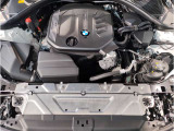 【BMWクリーンディーゼル】市場をリードするディーゼルエンジン。低回転ステージ専用ターボが走り出しから効果的に過給を行いスムーズな発進加速や低燃費を実現。ディーゼルの常識を超えたスポーティな走りを!