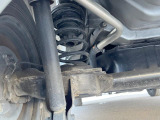 お車を安心してお乗りいただく為には、足回りの定期点検が欠かせません。サービスサポート(有償保証)では無料点検もご提供しており、安心のカーライフをお過ごしいただけるサポート体制が整っています。