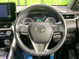 【純正革巻きステアリング】上質な革を使用することで、手にしっかり馴染みとても運転しやすいハンドルです♪