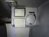 シガーソケット用の充電器が使用可能です!