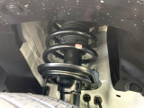 お車を安心してお乗りいただく為には、足回りの定期点検が欠かせません。サービスサポート(有償保証)では無料点検もご提供しており、安心のカーライフをお過ごしいただけるサポート体制が整っています。