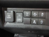 アイドリングストップ機能がついているので、停車時にエンジンを止めて燃料消費を抑えます。環境にもお財布に優しいですね♪