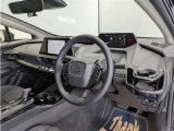 見通しのよいすっきりとした視界で、誰でも運転しやすいです。運転のしやすさは疲れにくさにも繋がりますよ♪