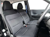 運転席まわりです。実際に座ってみて乗り心地を体感してみて下さい。