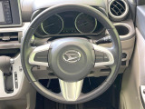 【純正革巻きステアリング】上質な革を使用することで、手にしっかり馴染みとても運転しやすいハンドルです♪