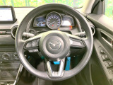 【ステアリングスイッチ】運転中、前方から目線をそらすことなく、オーディオ等の操作が可能な便利機能!安心&快適なドライブを演出してくれます♪