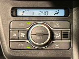 車内空調は&rdquo;AUTOエアコン&rdquo;にお任せ。運転に集中出来ますよ!