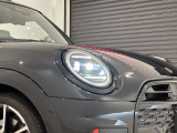 LEDヘッドライト・1目でMINIと分かる丸目のライトです。