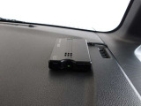ETC付きだから高速道路への出入りもETC専用ゲートを使ってスムーズに通過できます!ダッシュボード上に設置されております!