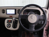 運転席廻りです。