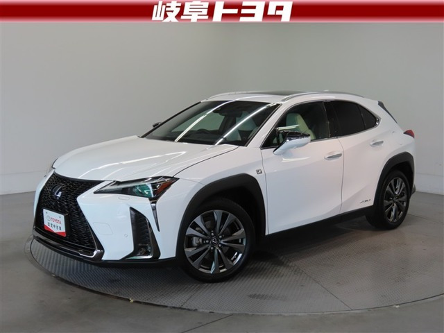 UX 250h Fスポーツ 4WD 