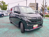 当店は高柳交差点の角にあります。大きなダイハツの赤い看板が目印です。