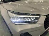 LEDヘッドライトで夜間の運転も安心ですね