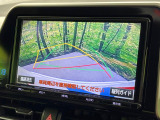 【バックカメラ】駐車時に後方がリアルタイム映像で確認できます。大型商業施設や立体駐車場での駐車時や、夜間のバック時に大活躍!運転スキルに関わらず、今や必須となった装備のひとつです!